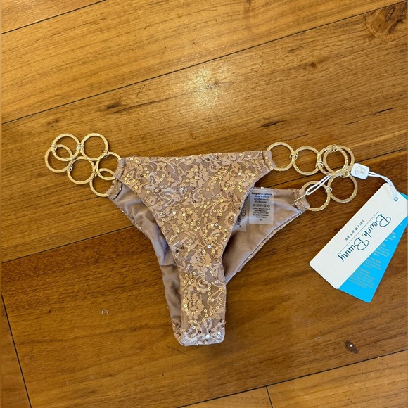 NWT Beach Bunny Tan and Gold Lace Lexi Bikini Bottom size XS - Picture 1 of 1